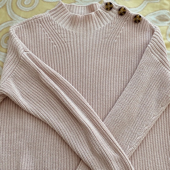 GAP Mockneck Button Shoulder Sweater TALL - Picture 5 of 6